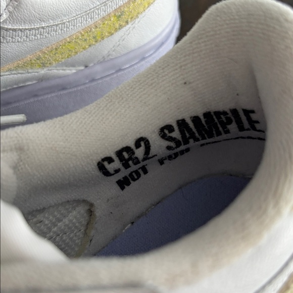 REEBOK LIKE NEW white yellow classic leather low top sneakers us women’s size 7 - Picture 3 of 6